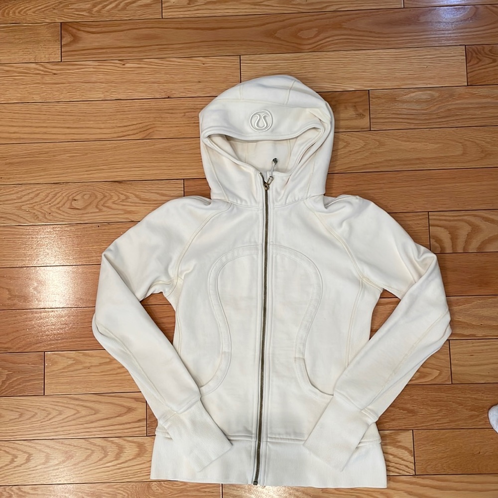 Lululemon Classic Scuba Hoodie in Ivory Size 6